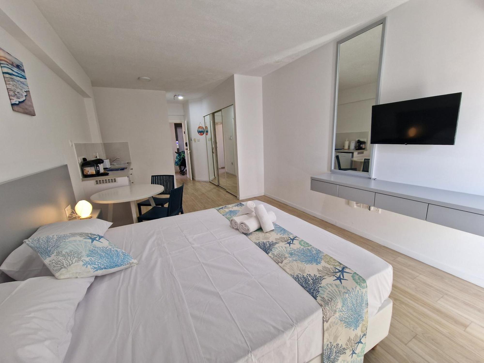 Kitieos Central Apts 100M From Finikoudes Beach Larnaca Luaran gambar