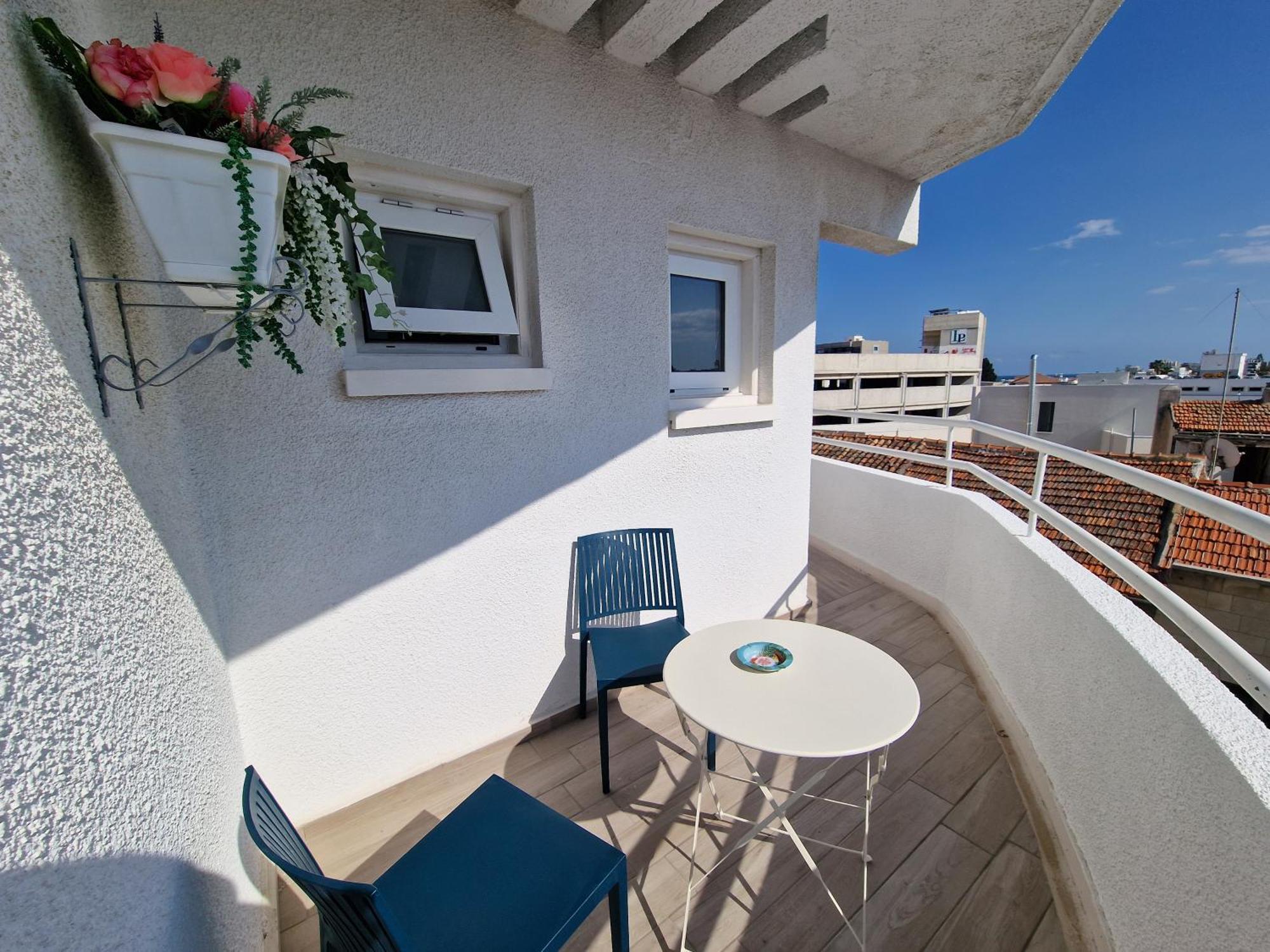Kitieos Central Apts 100M From Finikoudes Beach Larnaca Luaran gambar