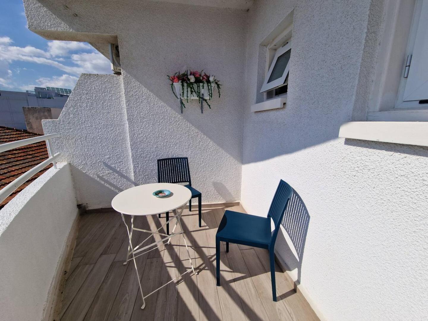 Kitieos Central Apts 100M From Finikoudes Beach Larnaca Luaran gambar