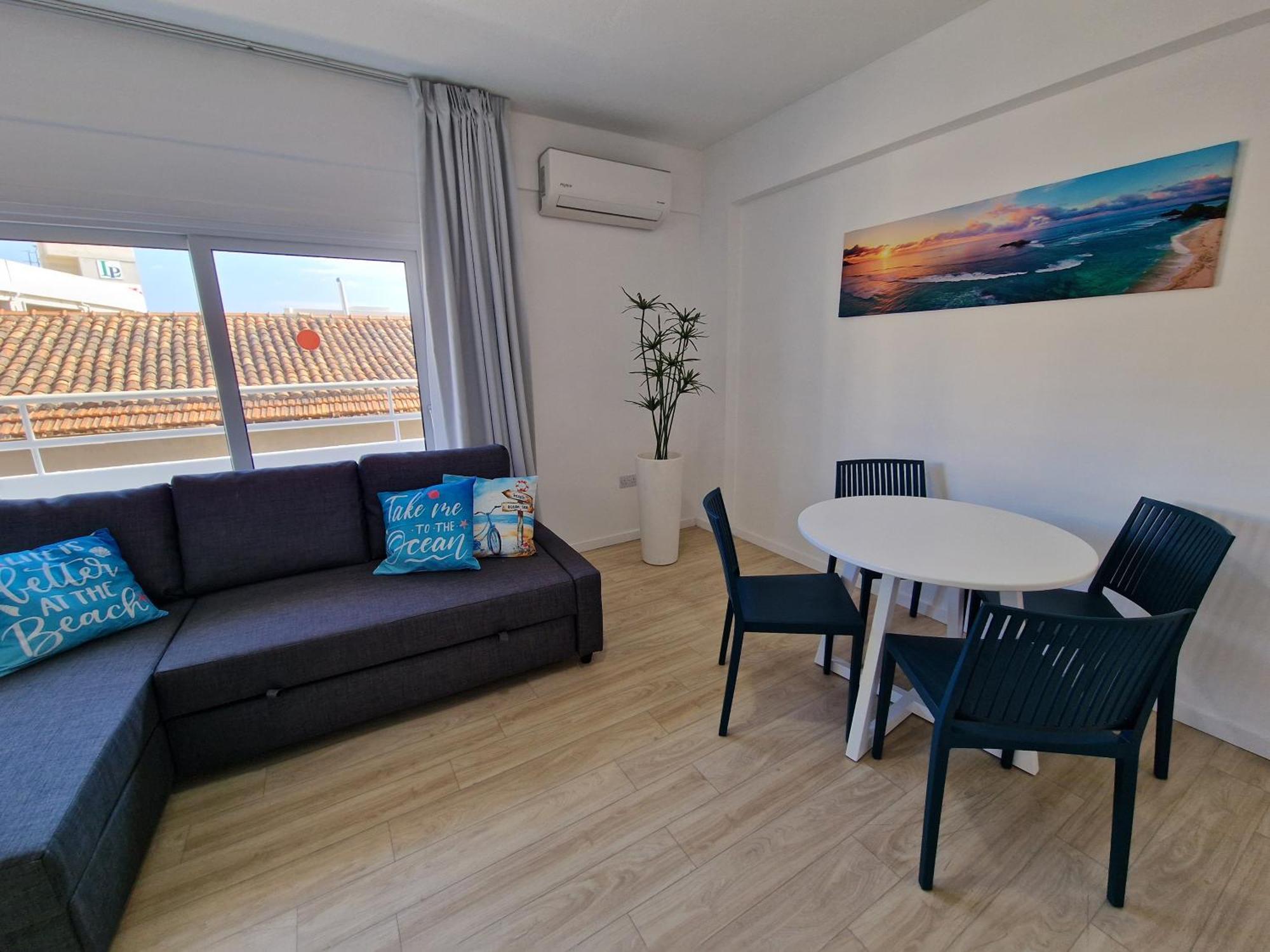 Kitieos Central Apts 100M From Finikoudes Beach Larnaca Luaran gambar